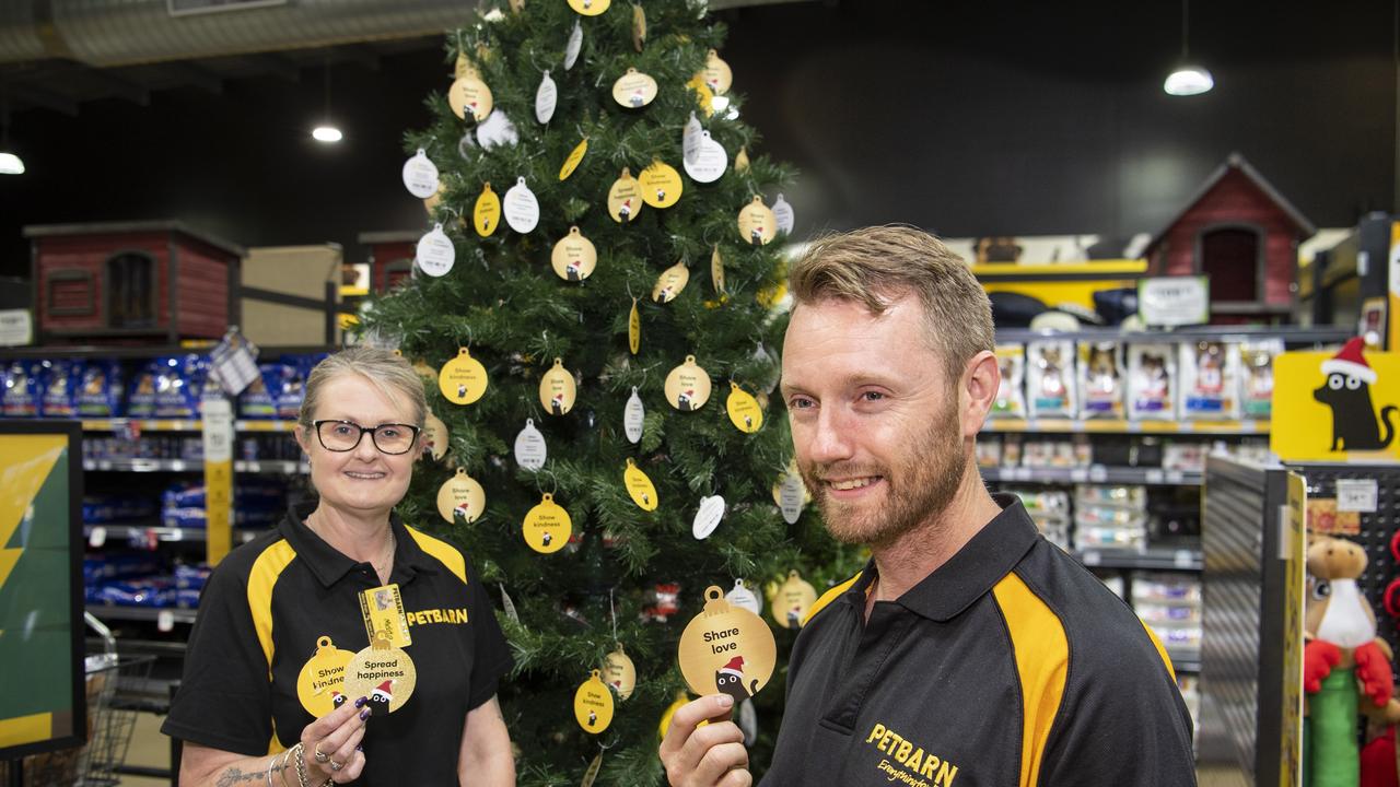 Melita Carlyon, store manager and Will Williams, assistant manager with the Petbarn Tree of Hope.