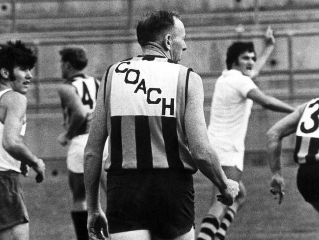 1971. Hawthorn coach John Kennedy in his official jumper at training. Football. Neg: DC01293.