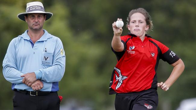 Essendon Maribyrnong Park bowler Chloe Rafferty. Picture: Valeriu Campan