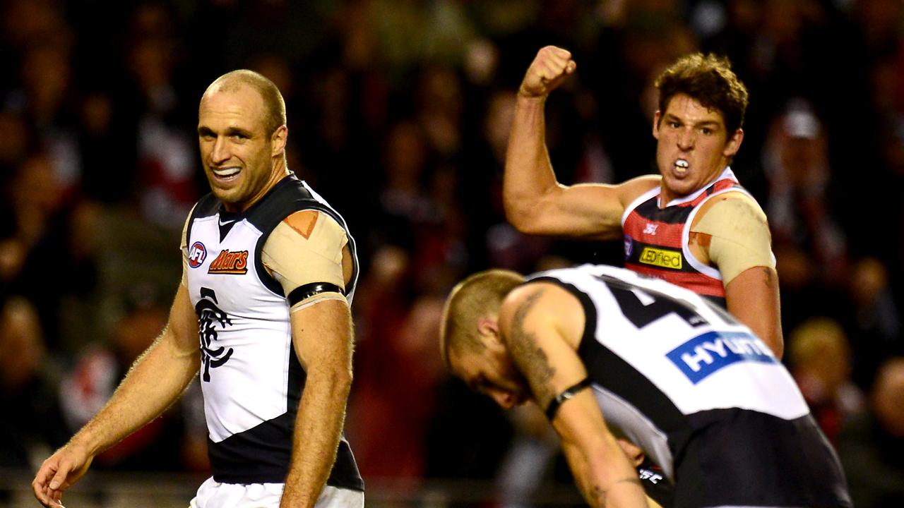 Arryn Siposs celebrates a goal against Carlton.