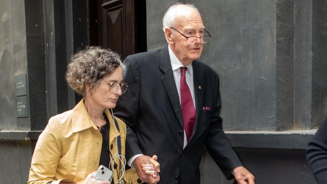 Peter Hollingworth arriving at Victorian Bar Mediation Centre. Picture: Valeriu Campan