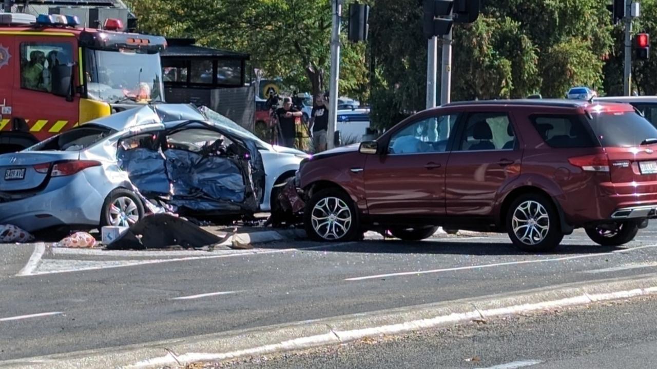 Shocking photo reveals impact of fatal crash