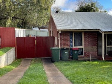 A man is in hospital following a serious assault overnight in Huntfield Heights. 06 September 2021. Picture: Dean Martin