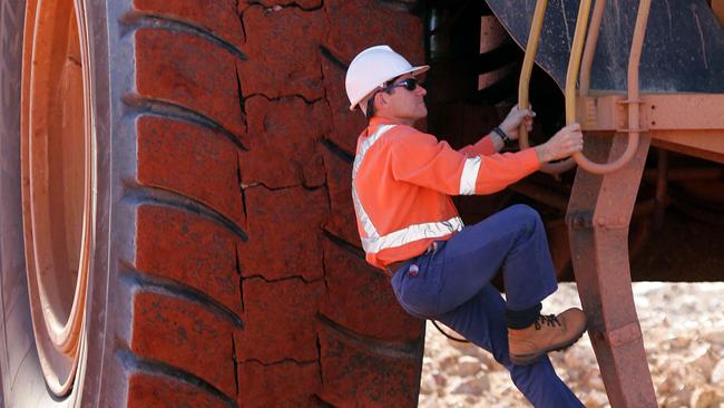 The bid for Australia’s biggest gold miner undervalues its reserves. Picture: Will Burgess/Bloomberg News.