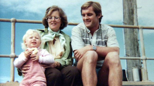 Lynette Dawson with husband Chris and daughter Shanelle.