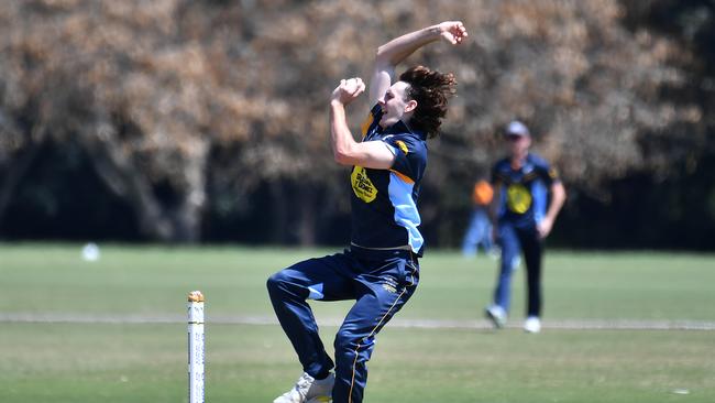 Valley bowler Charlie Thomas. Picture, John Gass