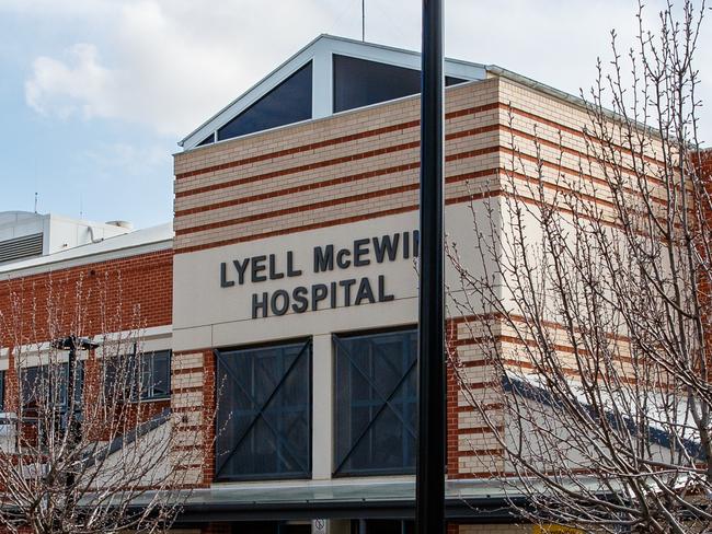 Crowds line up for testing at the COVID-19 clinic on August 3, 2020 at the Lyell McEwin Hospital, Elizabeth. Picture Matt Turner.