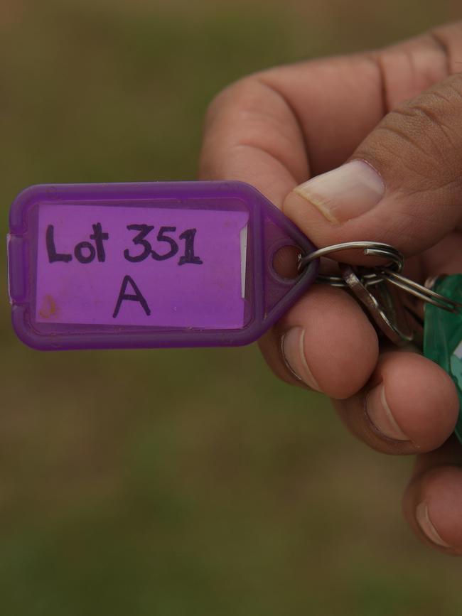 Graham Henry-Whiting holds the keys to his new home. Picture: (A)manda Parkinson