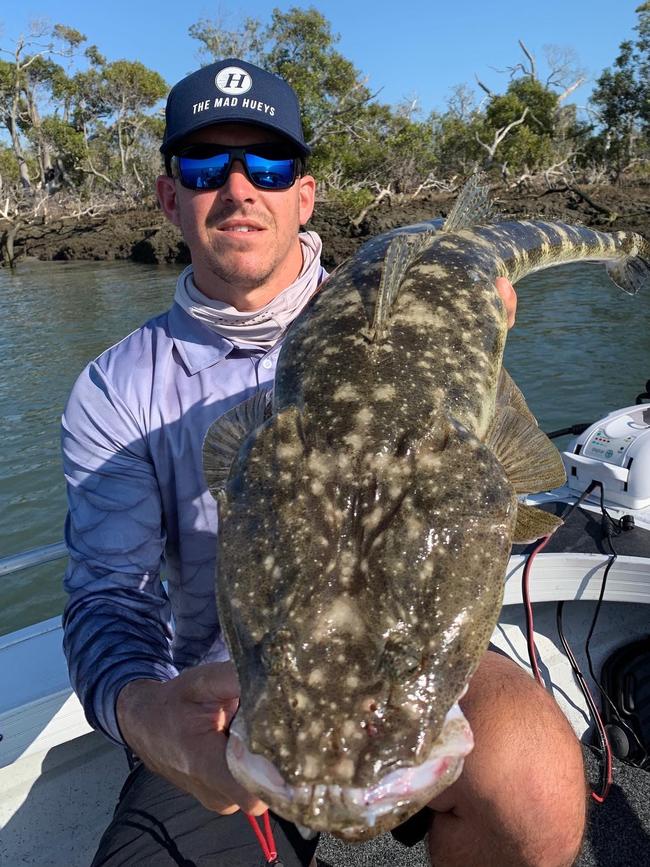 Steve Ward with an 80cm+ flathead after winning the Flathead Classic 2019 on the Gold Coast/