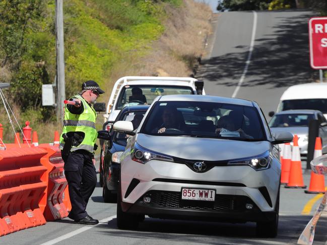 Border checkpoint at Miles St Coolangatta. Picture Glenn Hampson