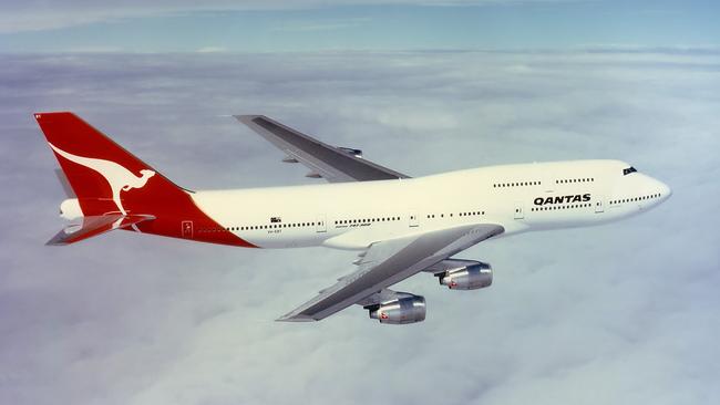 Qantas B747-338 Rego VH-EBT.
