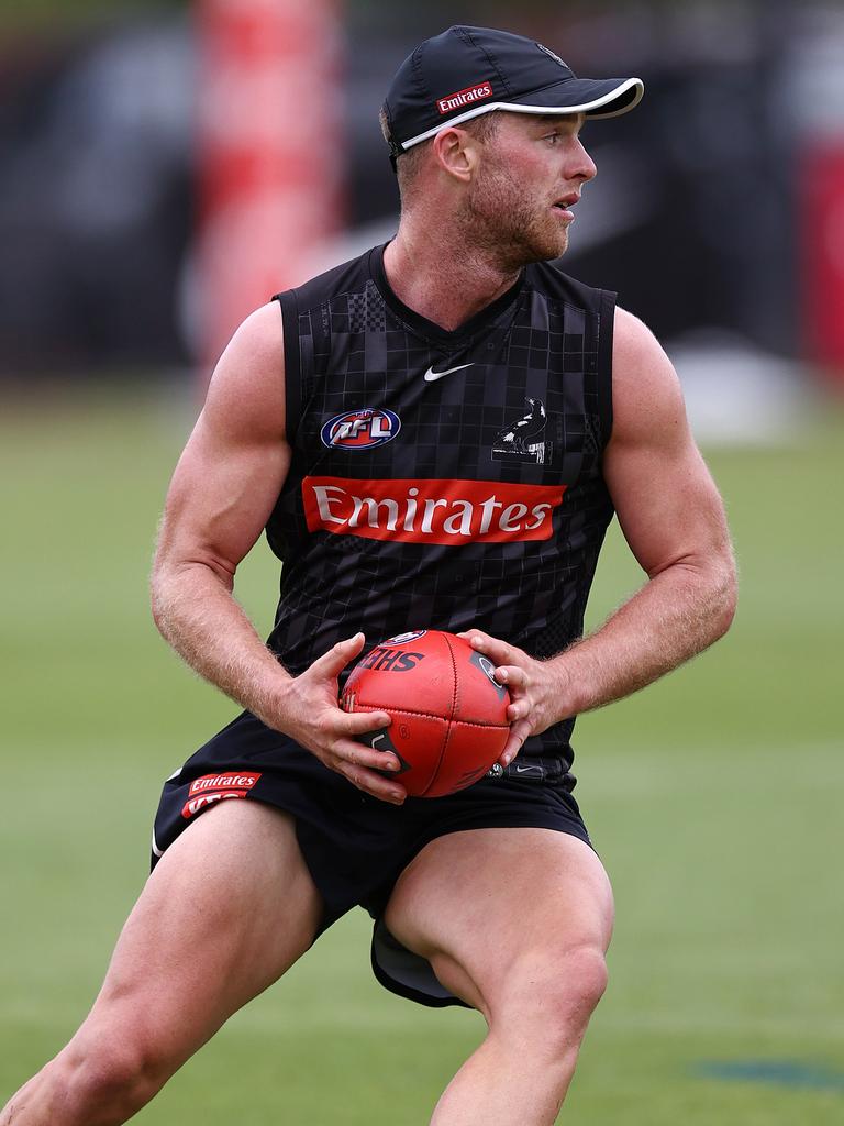 Tom Mitchell found plenty of the ball. Picture: Michael Klein