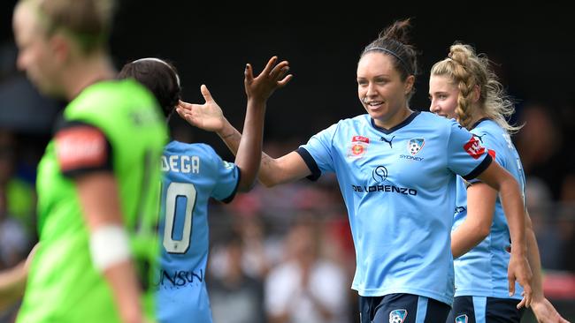 Kyah Simon believed Sydney FC could go the distance from the first training sessions this season.