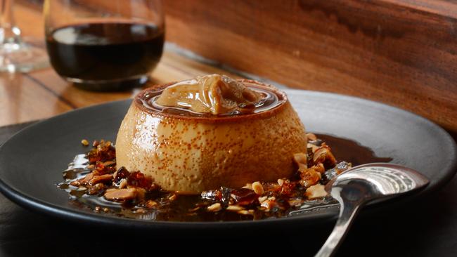 The peanut praline-topped dulche de leche flan at San Telmo.