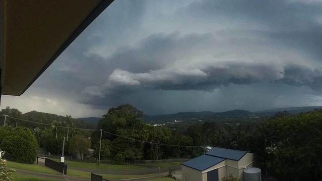 A supercell structure observed at Ninderry, looking back towards Maleny on the Sunshine Coast. Photo: Higgins Storm Chasing