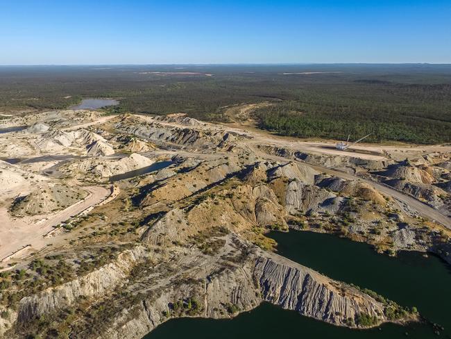 Mining company refinances as Central Qld coal sales rise