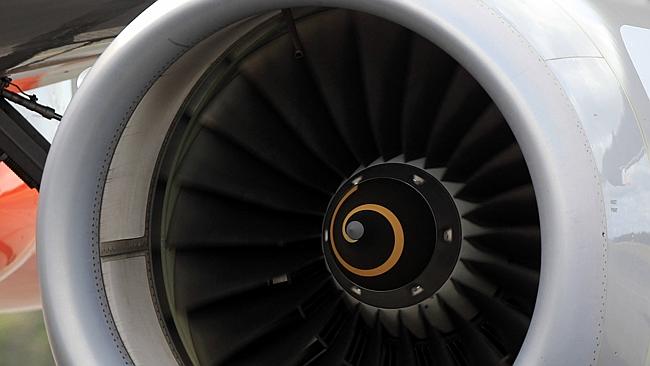  Hobart International Airport, biofuel for a Jetstar A320 airbus (airplane, aeroplane, aircraft), close-up of an engine 