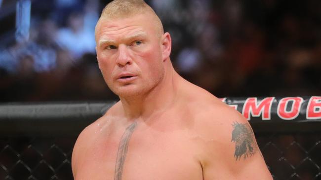 Brock Lesnar has re-signed with the WWE.