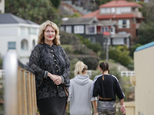 Mayor Paula Masselos on the coastal walk near Tamarama. Photo: AAP IMAGE/ Tim Pascoe