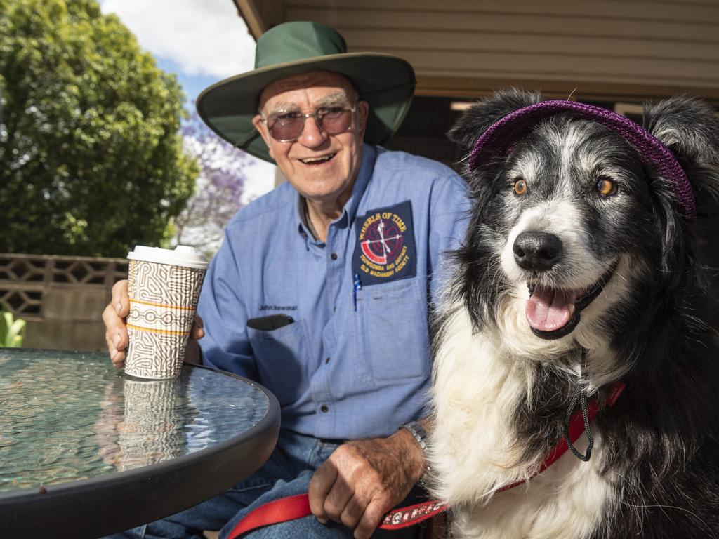 John Newman and border collie Gertie enjoy a refreshing coffee after the Jacaranda Day grand parade in Goombungee, Saturday, November 5, 2022. Picture: Kevin Farmer