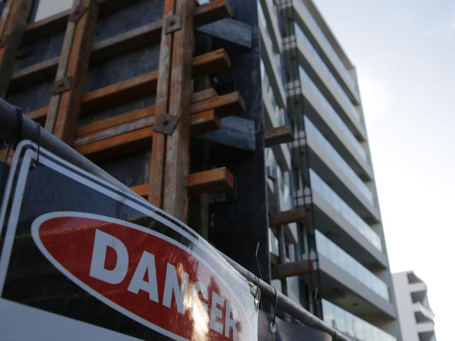 The Mascot unit building developers have been ordered to fix major fire safety issues. Picture: Christian Gilles