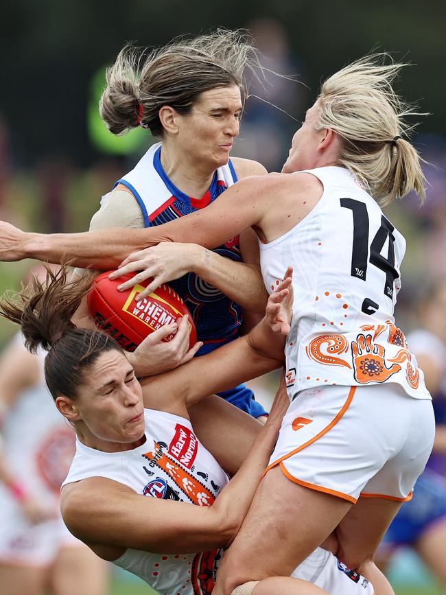 Kirsten McLeod in a huge collision in the marking contest for the Western Bulldogs against the Giants. Picture: Michael Klein