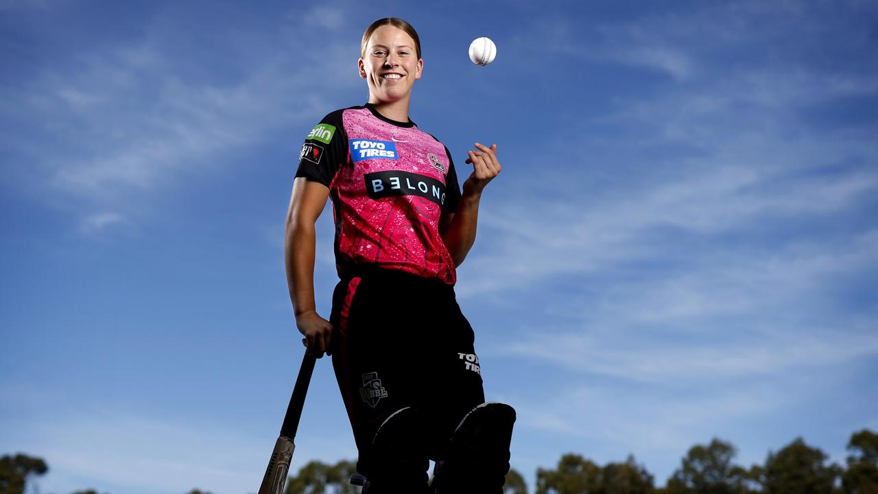 15 year old Caoimhe Bray has just played her first WBBL match with the Sydney Sixers. Picture: Phil Hillyard