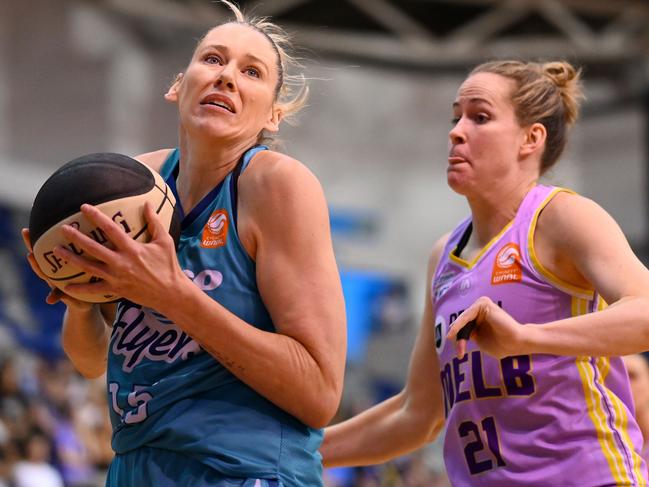 Lauren Jackson and Keely Froling provide a box office match up. Picture: Getty Images