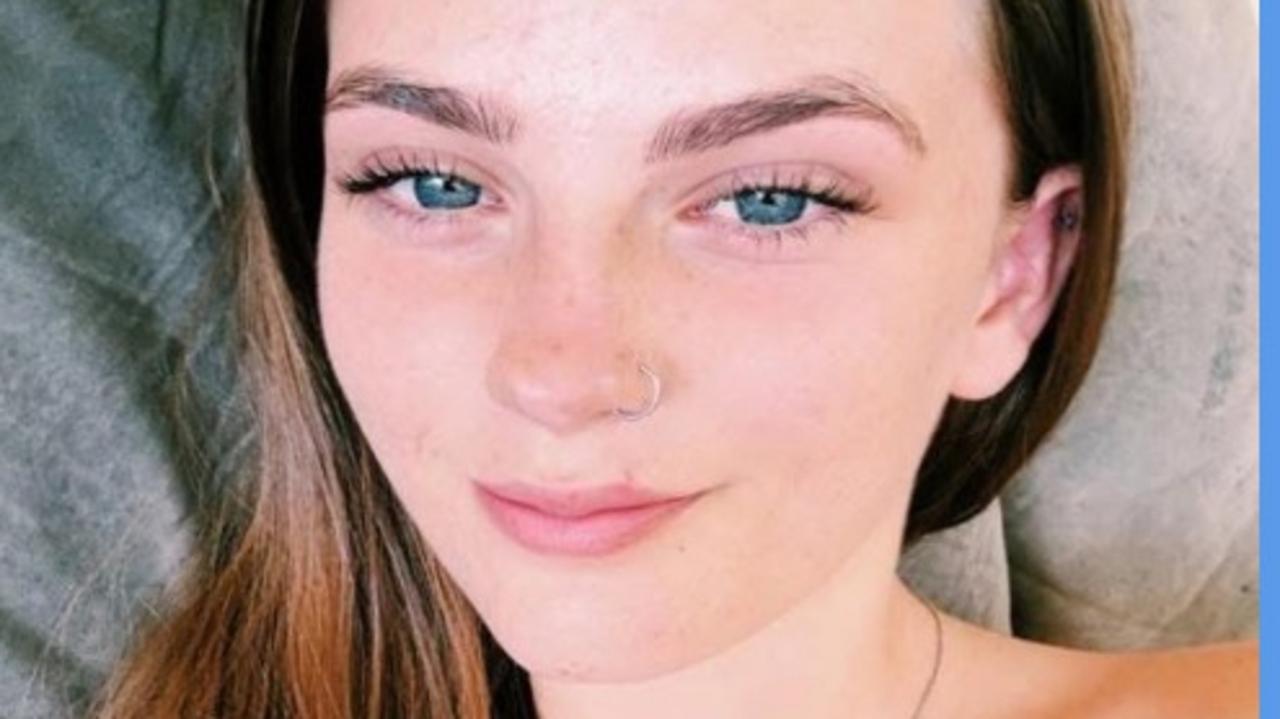 Teen vanishes after missing flight
