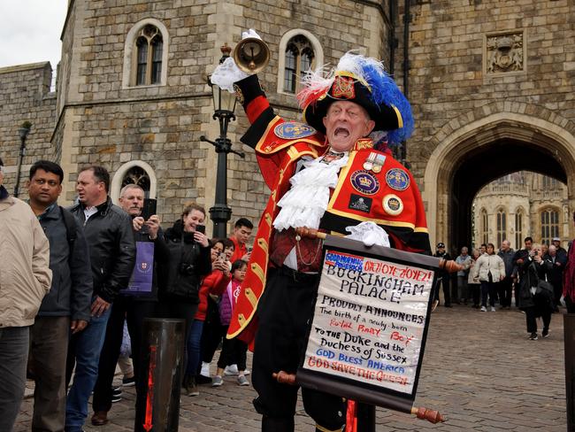 A town crier announces the birth of Meghan and Harry’s baby in Windsor. Picture: Getty 