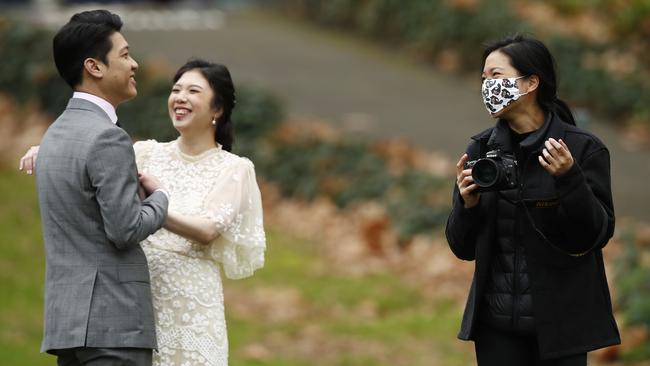 Wedding attendees must wear a mask while restrictions are in place. File image: NCA NewsWire/Daniel Pockett