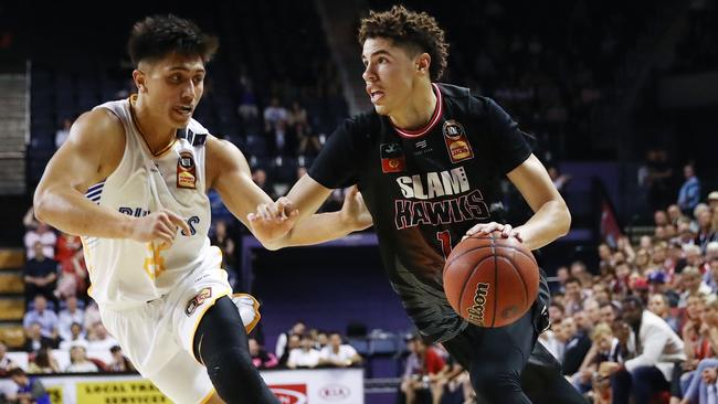 Lamelo Ball’s NBL debut was a huge drawcard. Photo: AAP Image/Brendon Thorne