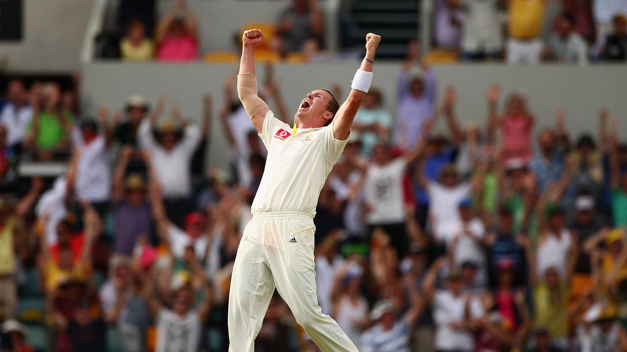 Peter Siddle’s best moments.