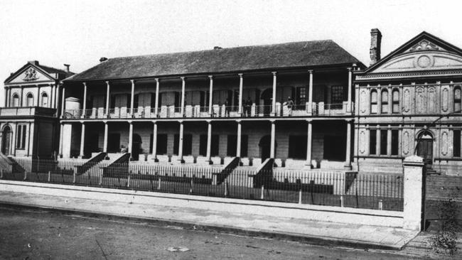 The current NSW Parliament House, on Sydney’s Macquarie St, pictured in 1870.