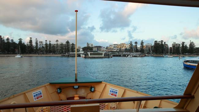 The Manly Ferry pulls in to Many. Picture: Justin Lloyd.