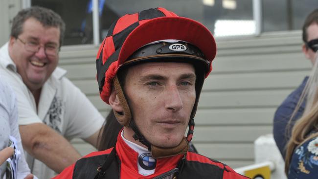 Ben Looker partners the Brett Cavanough-trained Leopardi at Ballina.