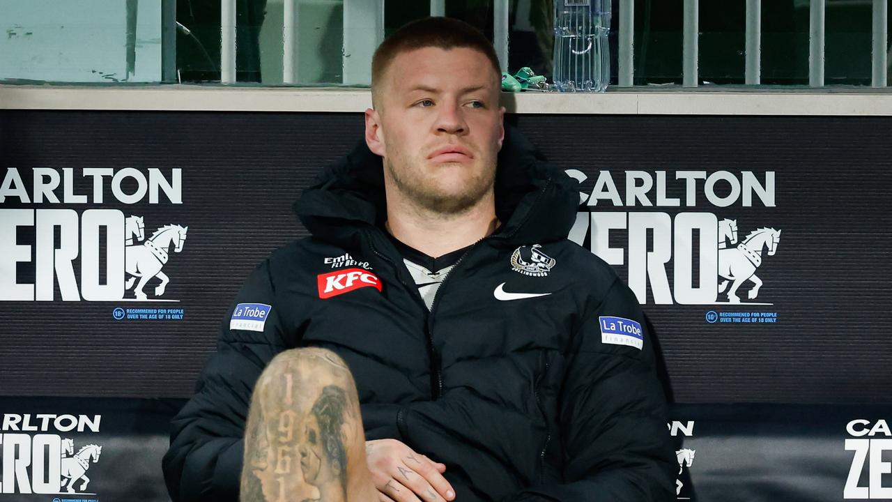 Collingwood star Jordan De Goey was subbed out of the game in the third term with a suspected high grade hamstring strain. Picture: Dylan Burns / Getty Images