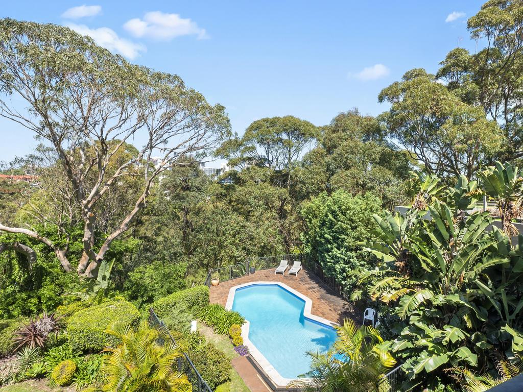 Views and a pool.