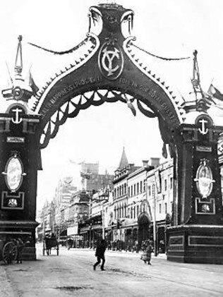 The Duke's Arch in Bourke St.