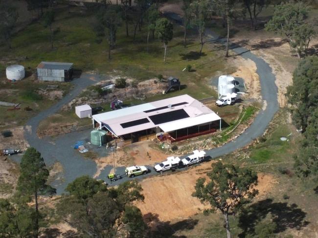 COONABARABRAN, AUSTRALIA - NewsWire Photos MAY 6, 2025: Police on the scene at a home in Emu Lane, Coonabarabran where two children were found dead yesterday.Picture: NewsWire