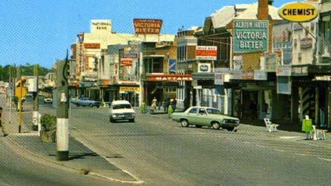 The commercial strip on Lonsdale St in 1971. Picture: Facebook/Old Dandenong.