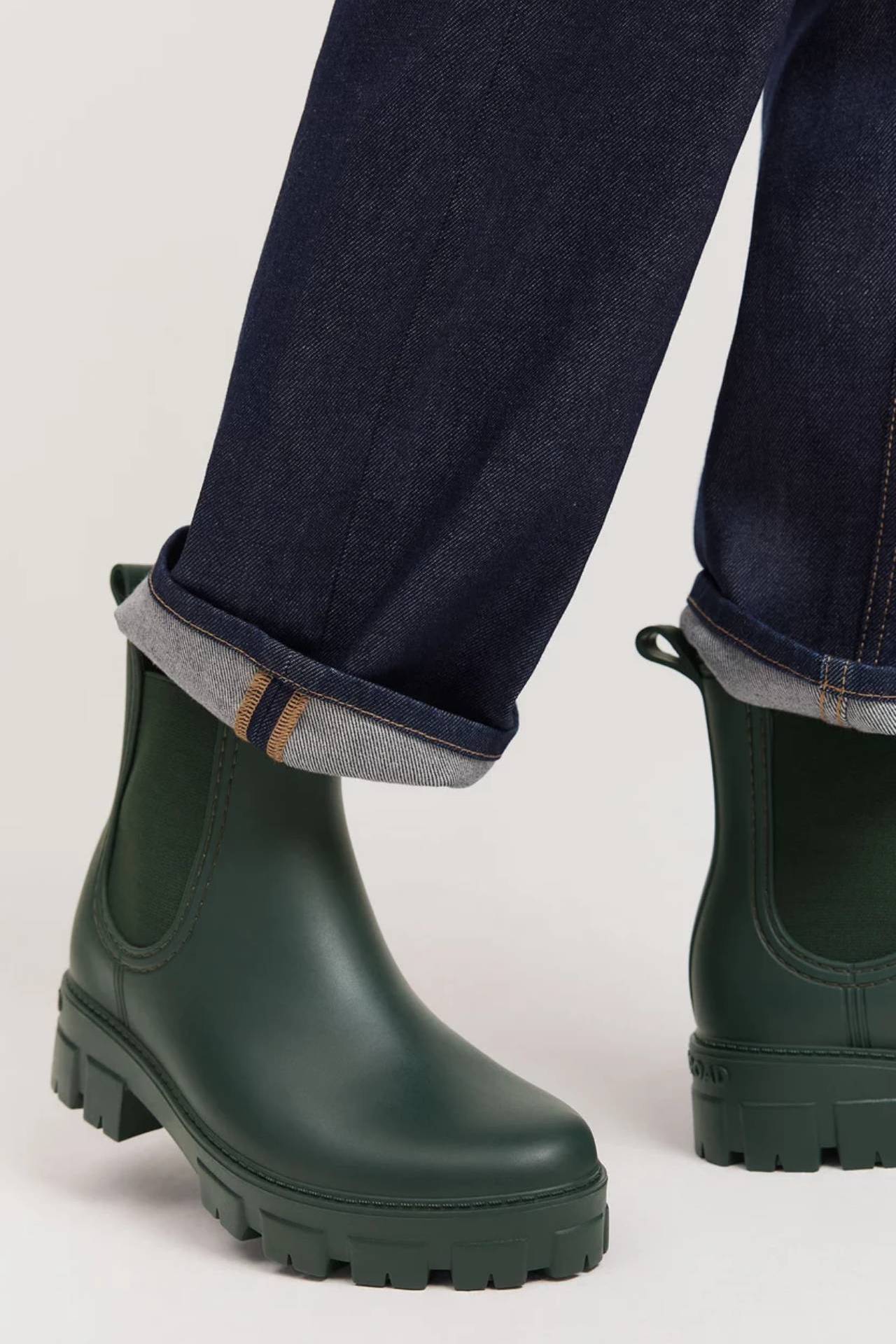 Good rainboots on sale