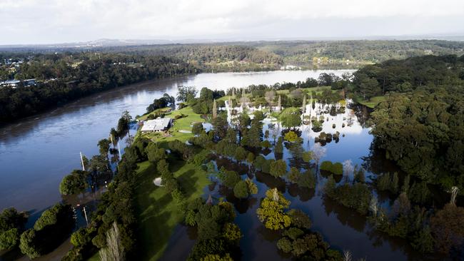 Flooding at the Nowra Golf and Recreation Club. Picture: Darren Leigh Roberts.