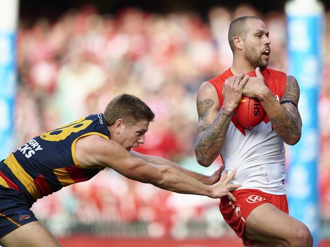 AFL kicks own goal in TV rights bid