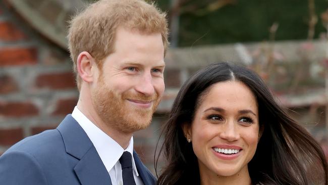 Prince Harry, Meghan Markle engaged: Photo of Suits star in front of ...