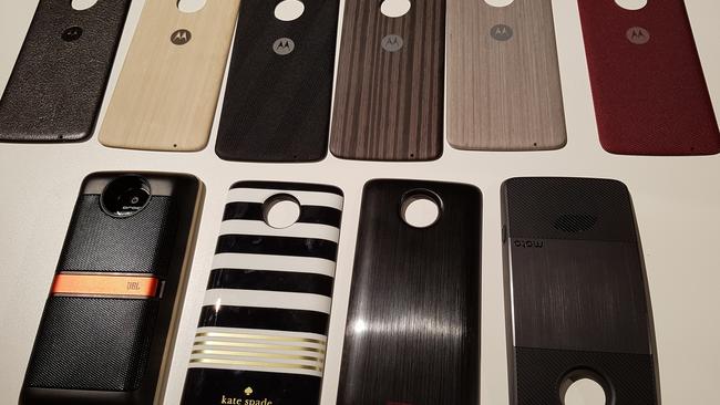 Moto Z Phone Gets a Hasselblad Camera, but Not High-End Photos - WSJ