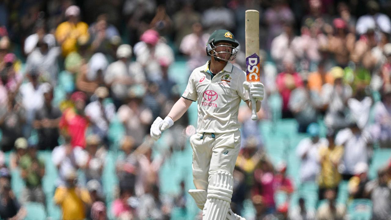 Could David Warner hit the winning runs in his farewell Test? Picture: Getty