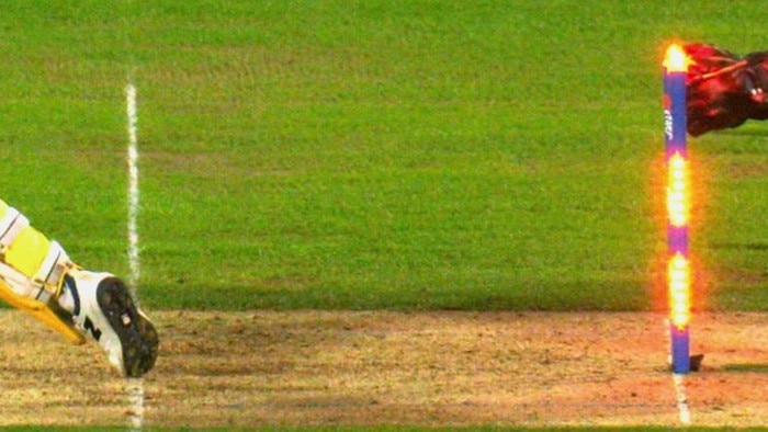 Sean Abbott survives the stumping chance.