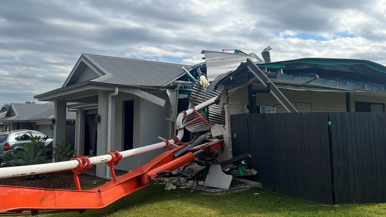 Deebing Heights, Qld: Crane collapses on home after truck rolls | news ...