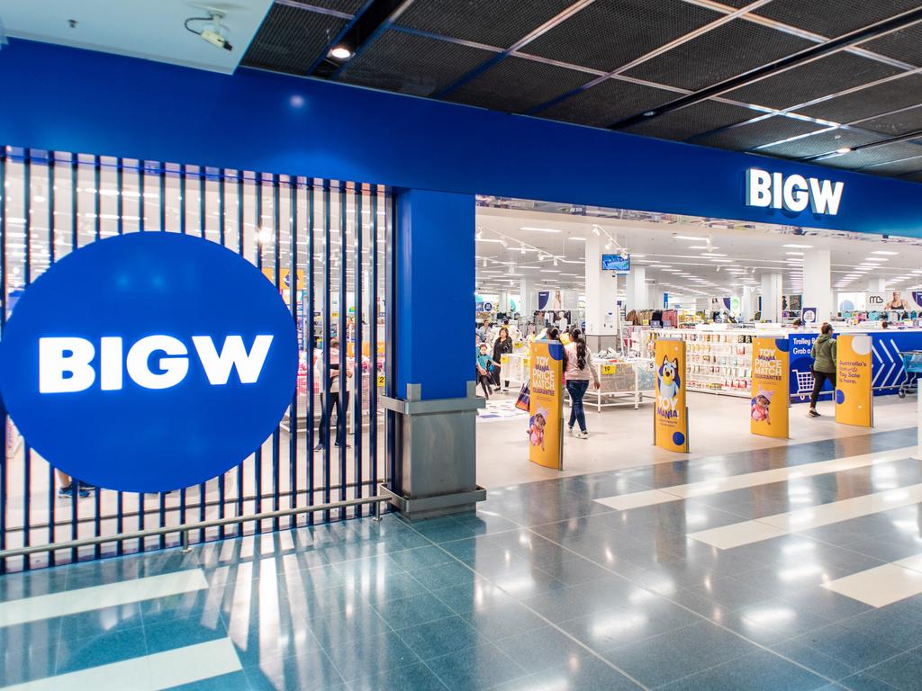 Social media is going crazy over Big W’s huge $3 sale, where kids clothes are marked down to the incredibly low price.